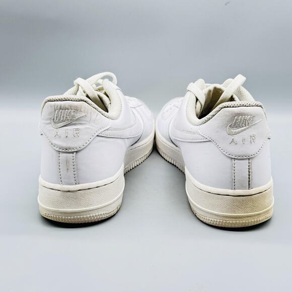 Nike Shoes Mens 10 White Leather Air Force 1 07 Low Top Athletic Classic Sneaker - Picture 6 of 9